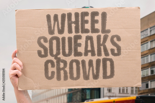 Fotografía "Wheel squeaks crowd" The cart makes noise when the lot is full