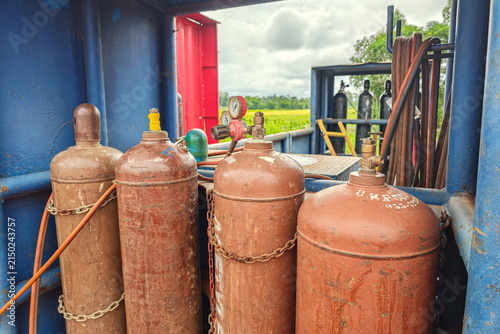 Konstfotografi Acetylene gas cylinder with pressure gauge and regulator valve, keep at the welder workshop