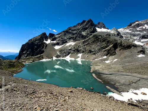 фотографія lac de l'eychauda
