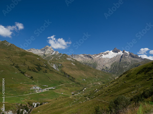 Beaufortain, alpes, à partir de la vallée des Glaciers, Les Chapieux, panorama sur l'aiguille des Glaciers, le glacier des glaciers, le mont tondu, les têtes de bellaval et la ville des glaciers