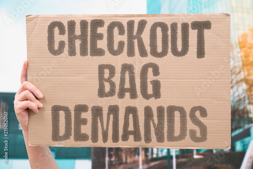 Fotografía "Checkout bag demands" The machine insists on verifying the weight of items