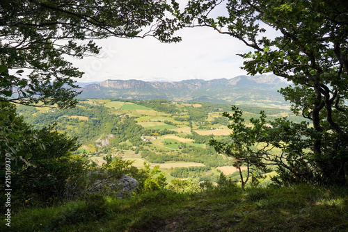 Cuadro en lienzo Wandern zur La chapelle de Saint-Maurice in Dieulefit - Ausblick ins Tal