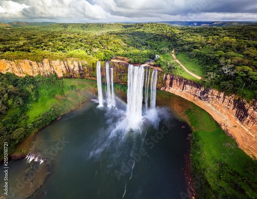 longa exposicao da cascata do caracol em canela rs linda vista aerea