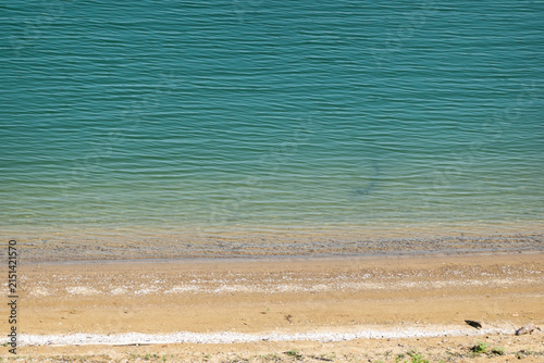 Foto View of the Domaša reservoir from a dam in Slovakia with low water levels