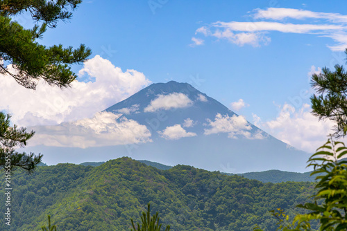 Plakat 山梨百名山・大栃山から望む夏の富士山