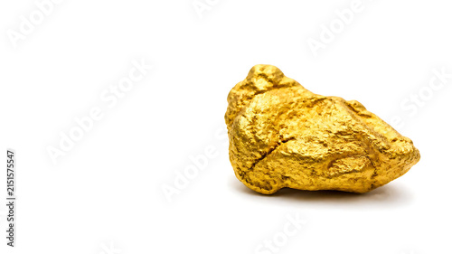 Single magnificent raw gold nugget with shimmering metallic texture placed asymmetrically on a seamless white background, large empty advertising space, luxury wealth concept