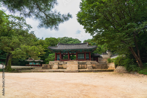 Photography 창덕궁 후원의 부용지옆의 영화당 -창덕궁, 서울, 대한민국