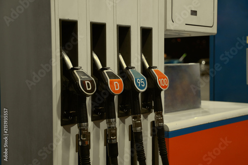 Foto octane number value 95 100 Fuel pump station with various fuel options available