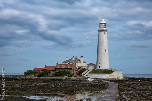 Wide shot of St Mary’s Lighthouse near Newcastle