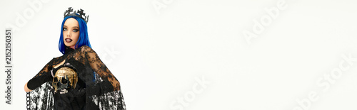 Fotografie Dark queen enchantress with blue hair for a haunting Halloween look