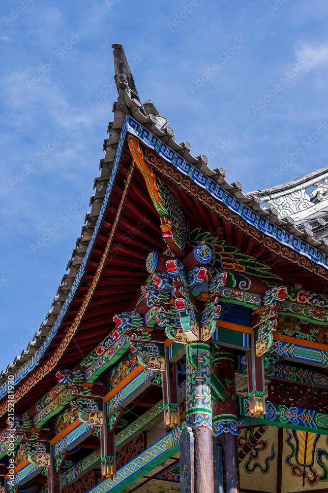 Fototapeta premium Traditional ancient Chinese gate building in Dali ancient town, Yunnan province, China