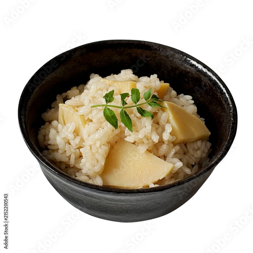 たけのこご飯 1杯の切り抜き。春の味覚・自家製の手作り炊き込みご飯・和食の家庭料理やメニュー用フードデザイン素材