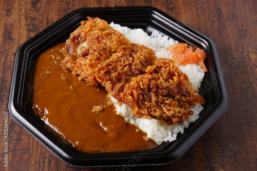 Foto チキンカツカレー