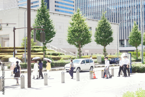 都会,ビジネスマン,歩く,横断歩道,日差し,健康,トレンド