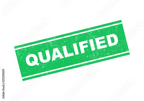 Obraz na plátně Green rubber stamp with the word qualified inside a rectangular frame with a gru