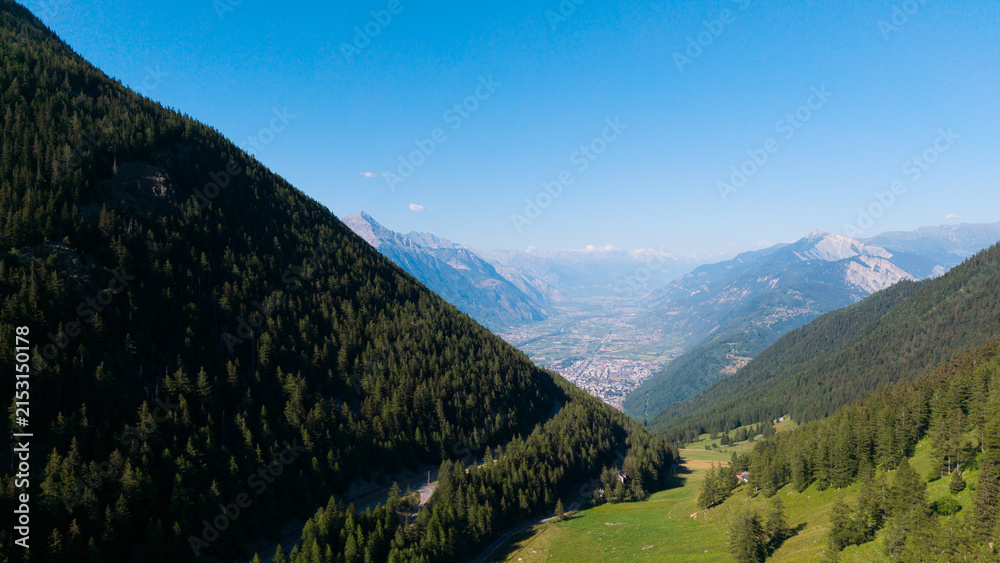 Obraz premium alpine landscape panorama in the evening, mountain