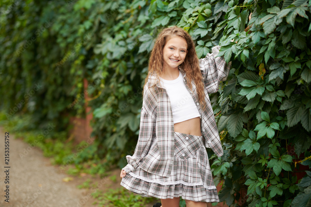 Obraz premium Plaid Teen Fashion