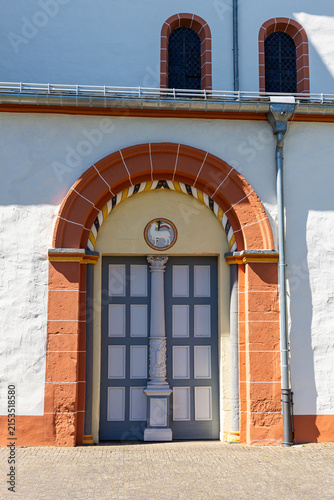 Eingangstür zur Abtei von Kloster Steinfeld