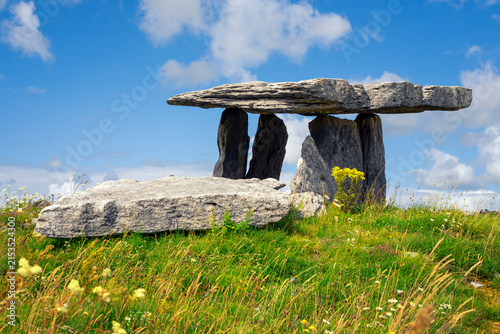 Картината върху платно Poulnabrone dolmen an ancient portal tomb in the Burren