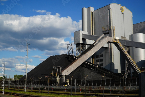 Coal fired power plant with stone coal dump in Hanover Stoecken, Lower Saxony, Germany. An old technology that is partly responsible for global warming. 