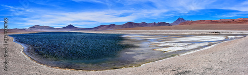 Bild auf Leinwand Panoramic view of Salar de Tara - Salar de Aguas Calientes, located in Los Flamencos National Reserve