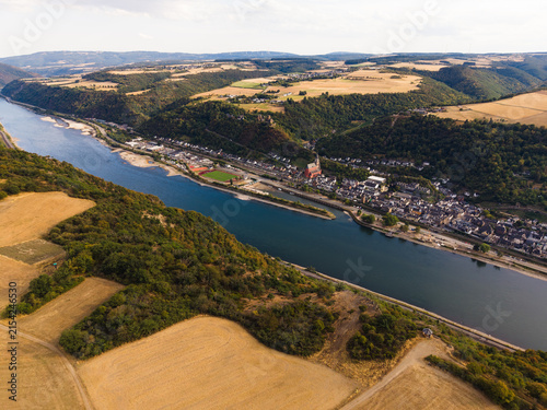 Blick auf Oberwesel, Aussichtspunkt Hahnenplatte bei Dörscheid am Rheinsteig