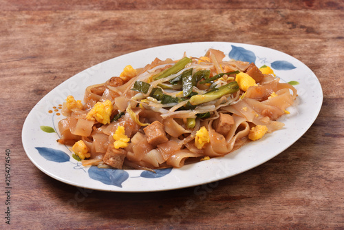 Thai stir-fried rice noodles on the plate