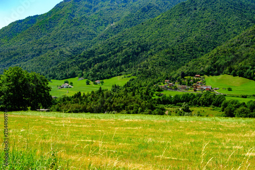 Foto Mountain landscape at summer near Cerete Basso, in Bergamo province, Italy