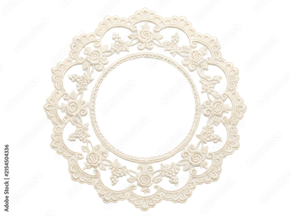 Circular lace frame with rose motifs for wedding invitations.