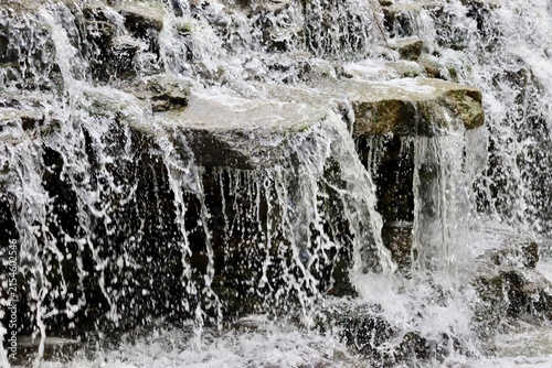 A close view of the falling water.