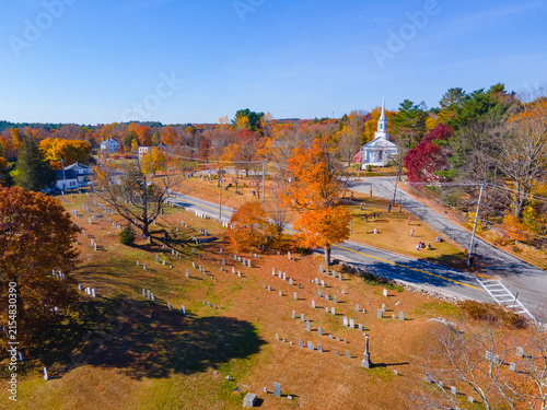 фотографія Old Douglas Town Common and First Congregational Church aerial view in fall with foliage in historic town center of Douglas, Massachusetts MA, USA