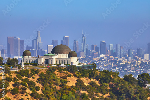 фотографія Griffith Observatory and Los Angeles Skyline View from Griffith Park California