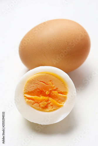 Foto Delicious high-protein hard-boiled eggs