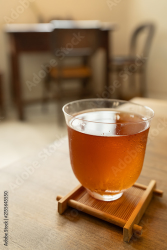 Obraz na płótnie 紅玉紅茶の冷萃茶