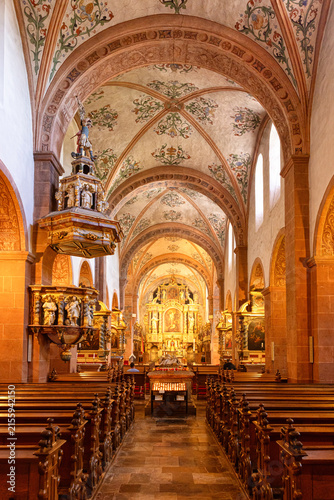 Altarraum der Kirche von Kloster Steinfeld in der Eifel