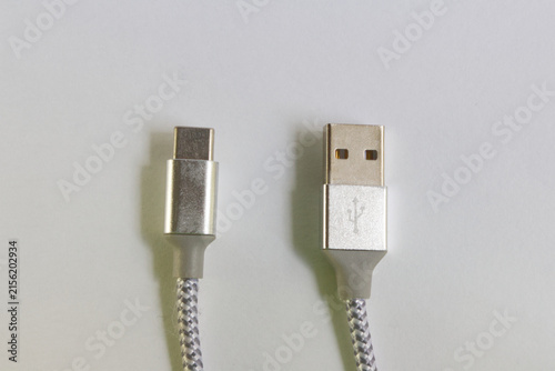 Cuadro en lienzo USB Type-CとType-Aのコネクタが並んだケーブル、通信・充電用のデジタル周辺機器
