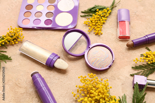Decorative cosmetics and mi...