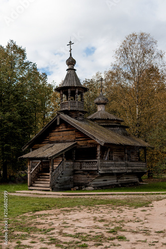 Cuadro en lienzo Old traditional Russian wooden cobblestone Orthodox christianity church temple