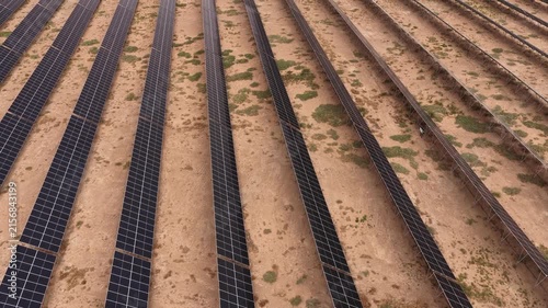 Integrated solar power and energy storage station	