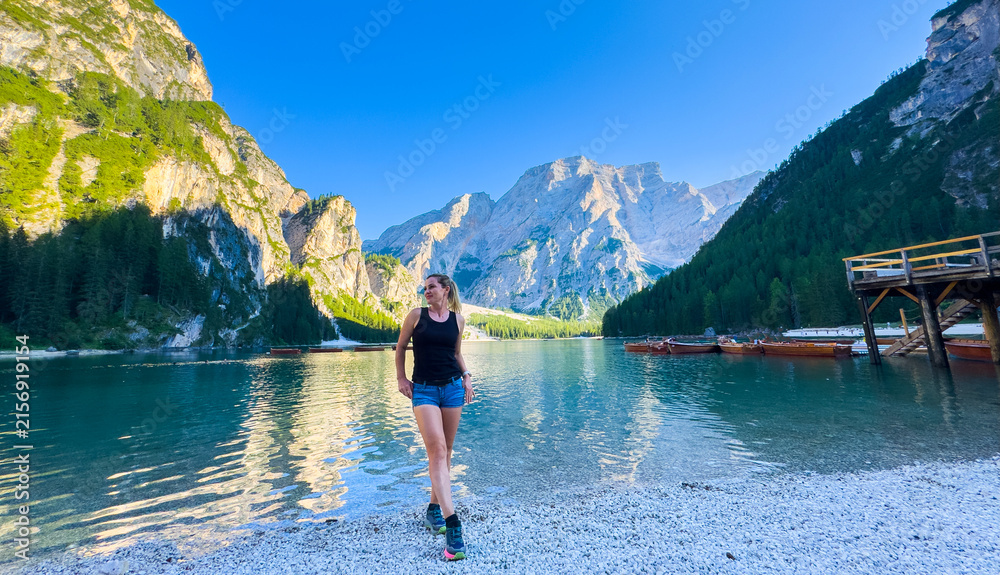 Foto Emerald Mountain Lake Braies