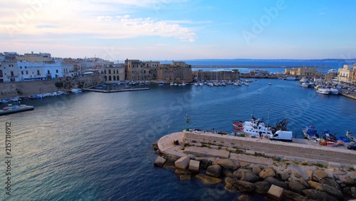 Canvas Print Gallipoli – Italy, Apulia – Aerial view of the harbor with pier