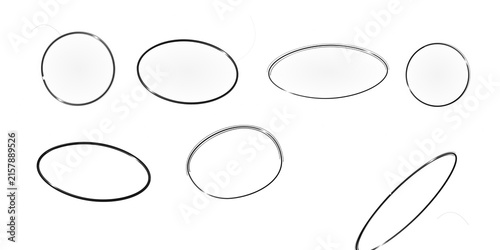 Foto Set of various metallic circular and elliptical frames with collection on transp