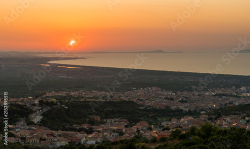Konstfotografi Vista panoramica del Golfo dell'Asinara con l'eclissi solare del 12 agosto 2026, Sennori, provincia di Sassari, Sardegna