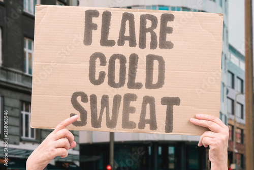 Photography "Flare Cold Sweat" The pain is so bad I’m shaking now