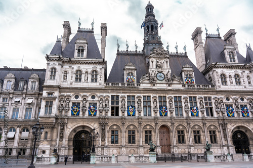 mairie de paris un bâtiment historique  