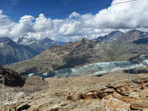 Picturesque mountain peaks above the Alpine valley of Mattertal and the tourist resort of Zermatt in Switzerland - Malerische Berggipfel über dem Alpental Mattertal und dem Ferienort Zermatt, Schweiz