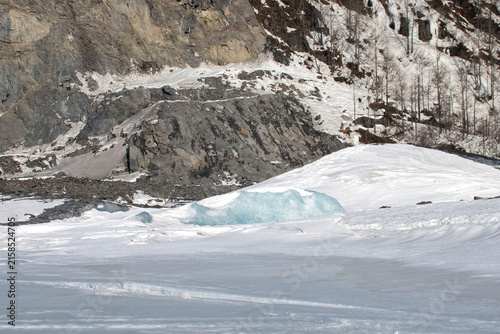Canvastavla Snow and ice on lake near Valdez