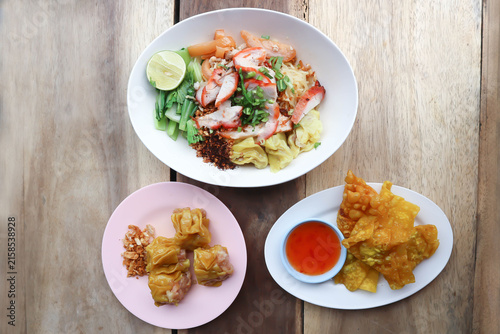 noodles or Chinese noodles or plain noodles or noodles without soup and fried wonton or deep fried wonton or fried dumpling and Chinese steamed dumpling or dim sum or steamed dumpling