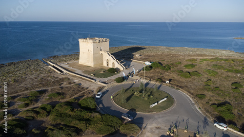 TORRE  DI TORRE LAPILLO DALL ALTO, ANTICA FORTEZZA COSTIERA A PORTO CESAREO