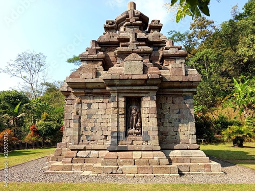 Cuadro en lienzo Candi Selogriyo ancient Hindu temple built in 9th century Mataram Kuno era, located in Magelang, Central Java, Indonesia
